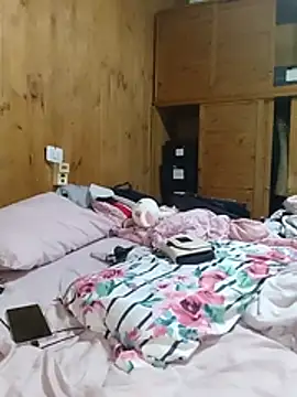 Rebelchocolate webcam