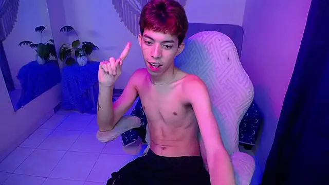 nico_nikc (M twink) - OIL SHOW