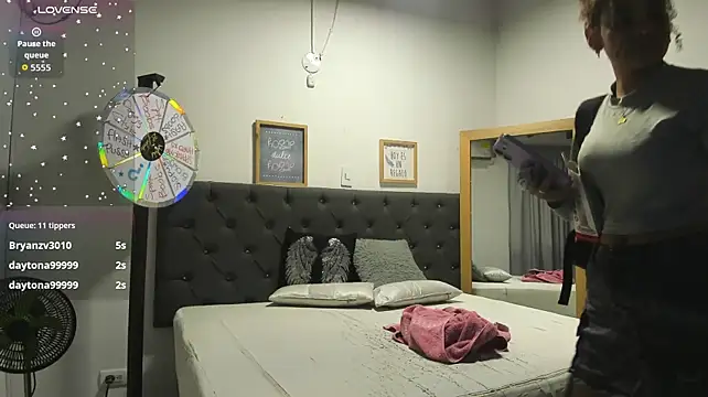 ElviraHancock_ webcam