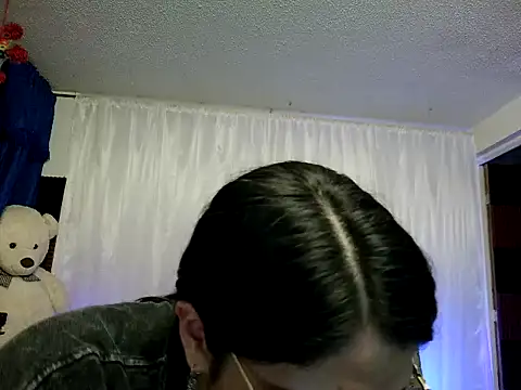 Moshelle_ webcam