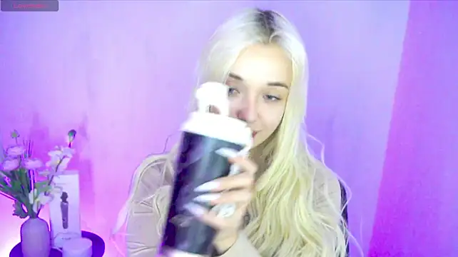 Ashley_S webcam