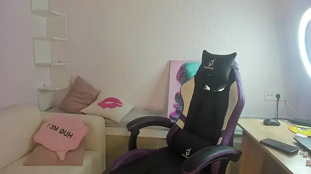 Ella_starrr__ webcam