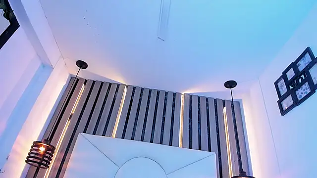 MiaRaven_ webcam