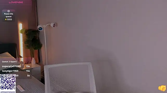 Tiffany-Grace webcam