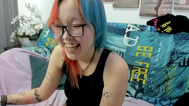 Cute__Kiko webcam