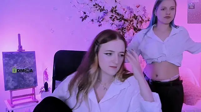 luna_berryy webcam
