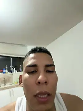 LeiAaron1998
