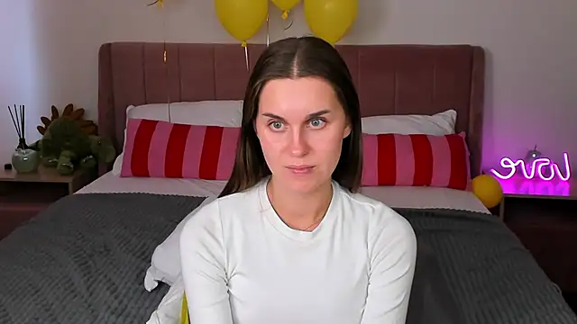 Alison_Bell live cam preview