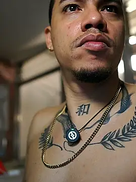 AlphaMasterXxx webcam