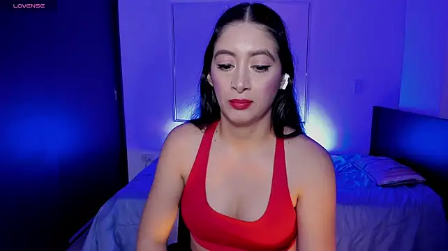 MeganWhite3