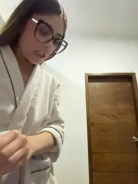 ZaraCarterX webcam