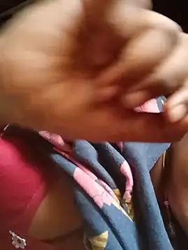 tamil_swathii webcam