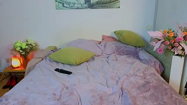Ariana_Petite
