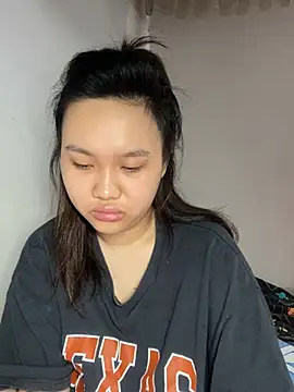 Almira6868 webcam