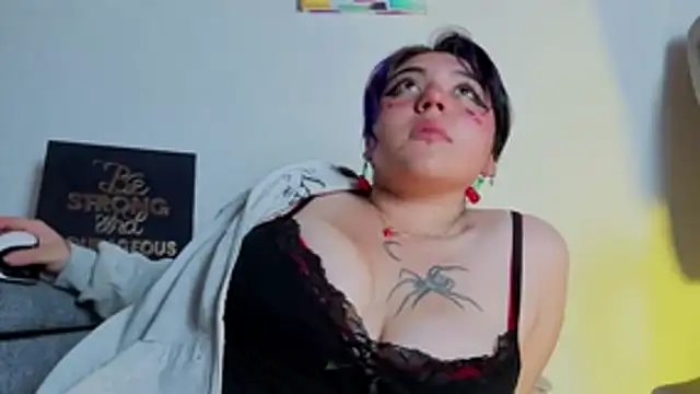 Blueberry_gothic live cam on StripChat