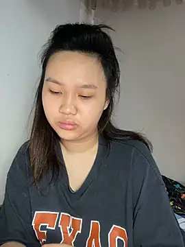 Almira6868 webcam