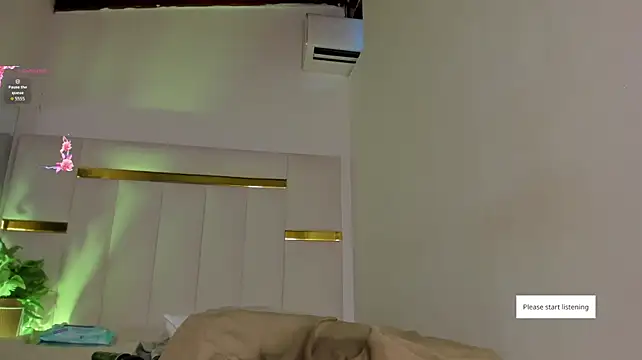 SamanthaFerrer_ webcam