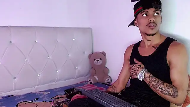 Angel_foxc13 webcam