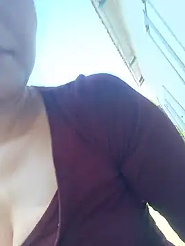 Linda-yiyi webcam