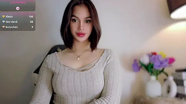 Anna_HollyDoll