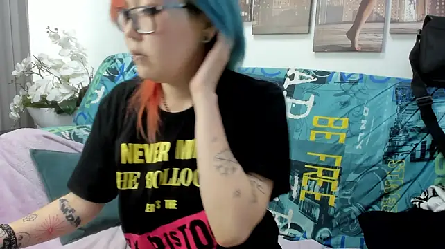 Cute__Kiko webcam