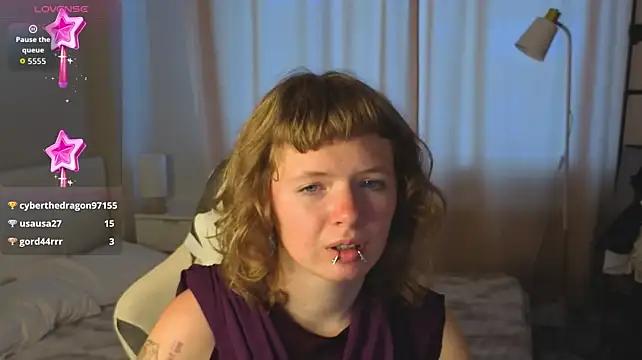 VioletDesiree webcam