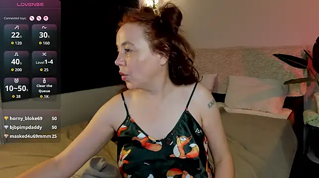 Kira_Adler webcam