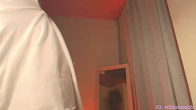 Hairyparadise webcam