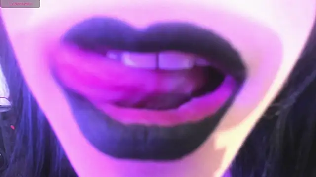 cutenaked_8 webcam