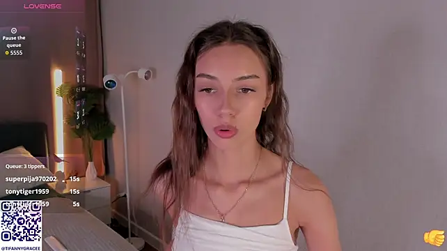 Tiffany-Grace webcam