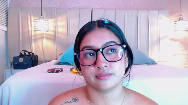 lilithst_ webcam