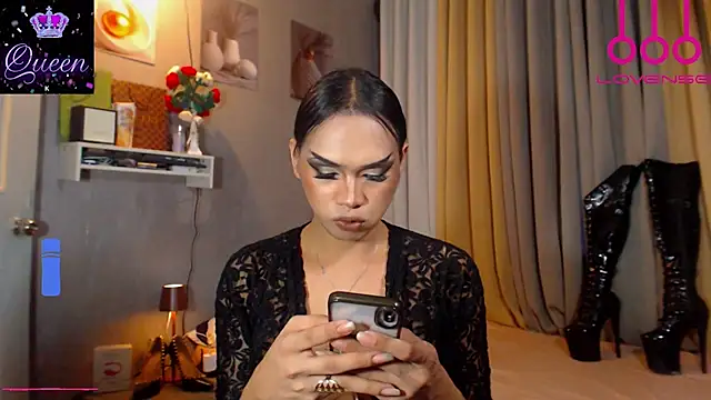 Lexi_ThunderFuck webcam