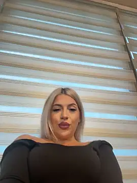 IveySin webcam