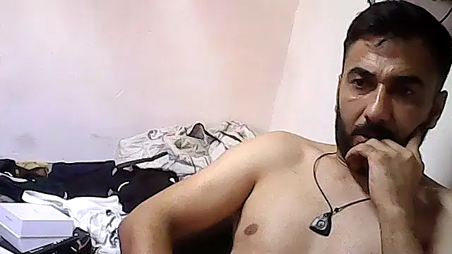 leon_ates (Ask my age) - boşalt beni bebeğim :)