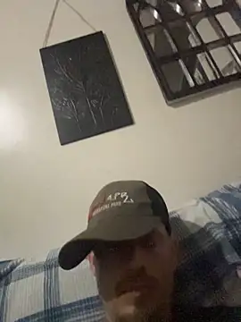 kbone36 (Ask my age) - how many pumps tell I cum  tip find out