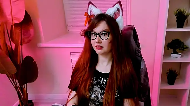 CarolGiggly webcam