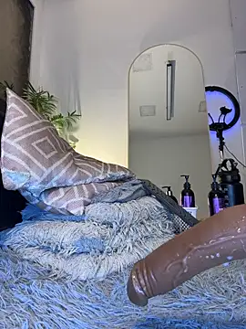 Isa__Blanc ✝ online sex stream