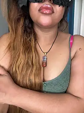 Zaralanson live cam preview