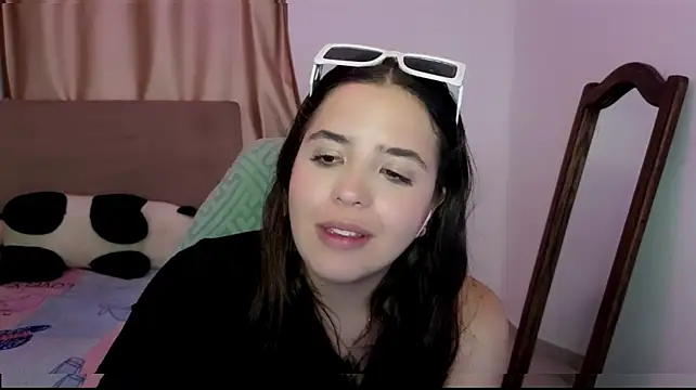 _alicia_z live cam on StripChat