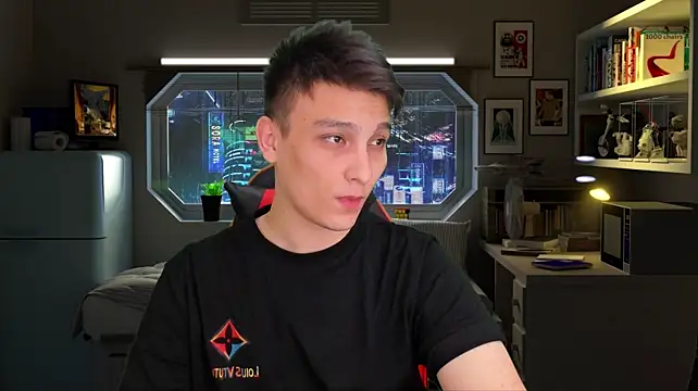 Justin_time111 webcam