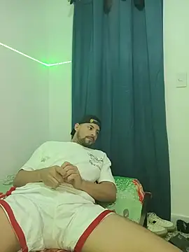 Cris_LaCobra_ webcam