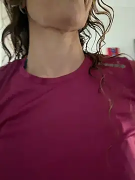 AnnikaRose live cam on StripChat
