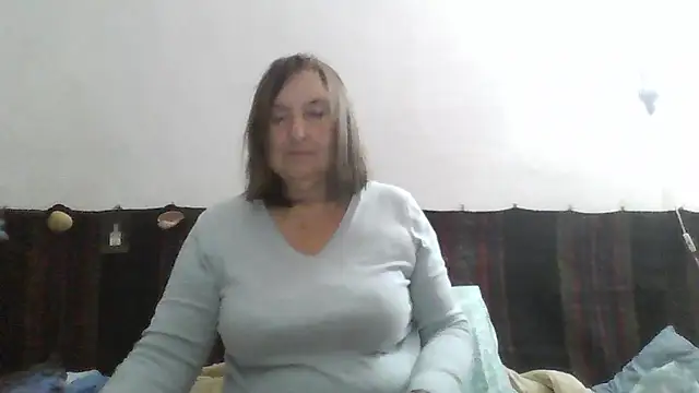 AnnaLive570 live cam preview
