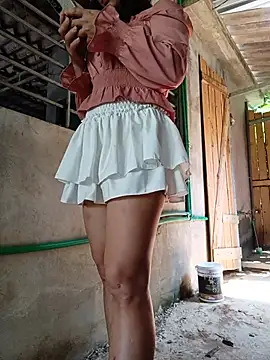 Thitay001 live cam on StripChat