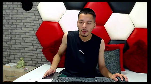 Thristan05 webcam
