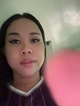 urfavecreamcheese live cam on StripChat
