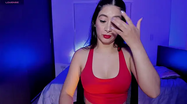 MeganWhite3