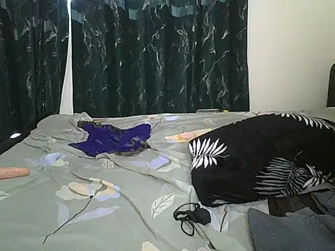 vanillapieh live cam on StripChat