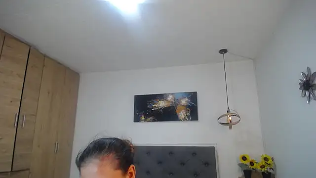 sasi_luna live cam