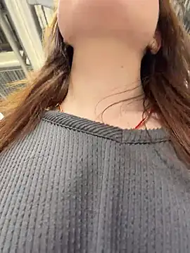 slaviccandy (F teen) - flash hard nippleas front people in PARK